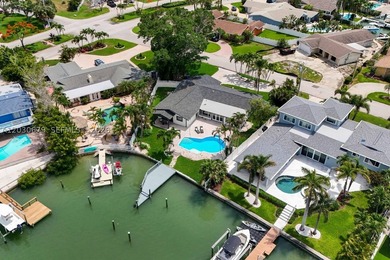 Discover the perfect blend of luxury, comfort, and waterfront - photo 22