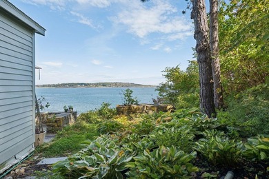 Perched like the prow of a ship with panoramic waterfront vistas - photo 31