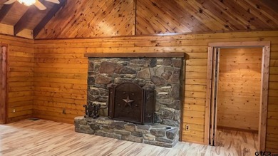 ESCAPE TO THE BEAUTY AND SERENITY OF EAST TEXAS WITH THIS - photo 8