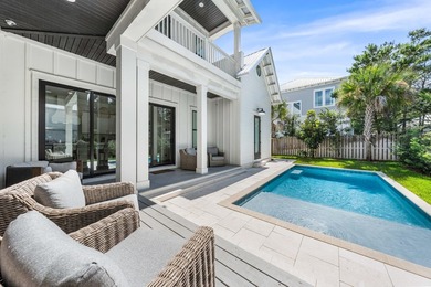 Luxury coastal living meets exceptional investment opportunity - photo 4