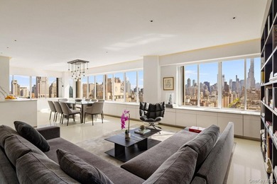 900 Park Ave, 25CD is a truly one of a kind. Fifty feet of - photo 1
