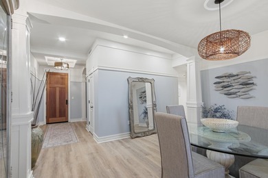 TRUE LAKE-FRONT in Lakeside Lodge at Prospect Point. 3BD/3Bth - photo 3