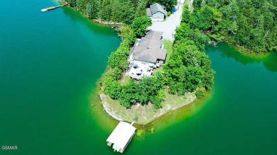 Lake Home For Sale in Sevierville, Tennessee