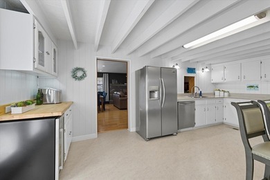 Lake Talquin lakefront home, beautifully maintained and move-in - photo 11