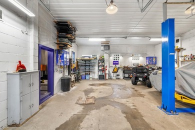 Rare opportunity to own a commercial property with great - photo 12