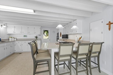 Lake Talquin lakefront home, beautifully maintained and move-in - photo 12