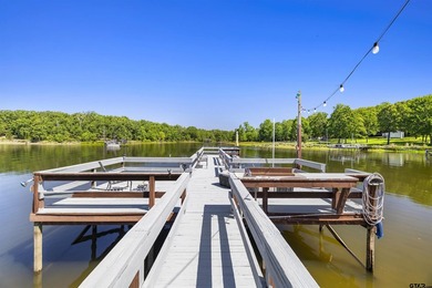 Welcome to waterfront living in the gated community of Sun Eagle - photo 3