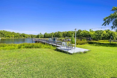 Welcome to waterfront living in the gated community of Sun Eagle - photo 6