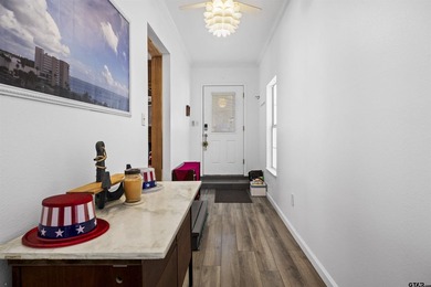 Welcome to waterfront living in the gated community of Sun Eagle - photo 7