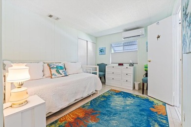 Welcome to this charming manufactured home located in Highland - photo 21