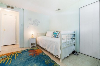 Welcome to this charming manufactured home located in Highland - photo 23