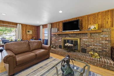 Lake Talquin lakefront home, beautifully maintained and move-in - photo 23