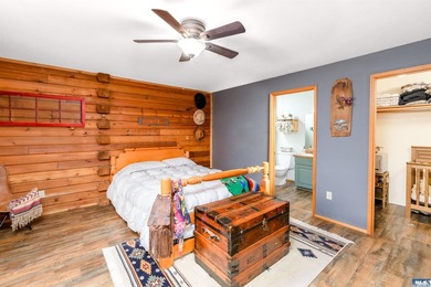 Tucked away on 4.7 beautiful acres, this stunning log home - photo 24