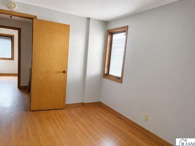 Welcome to this charming mid-century 1 1/2-story /cape cod style - photo 27
