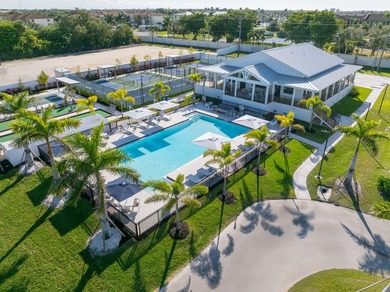 The Azalea, a premier coastal cottage, designed by an - photo 33