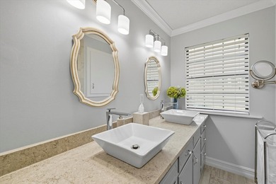 Lake Talquin lakefront home, beautifully maintained and move-in - photo 34