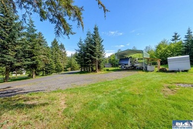 Tucked away on 4.7 beautiful acres, this stunning log home - photo 39
