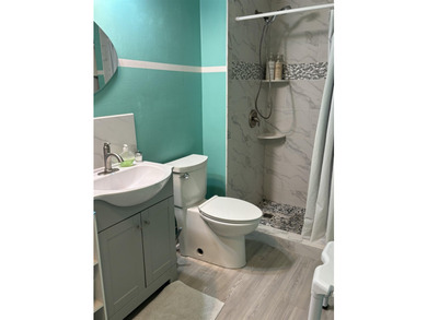 Covenant Towers is a 55 and older fantastic Retirement Community - photo 9