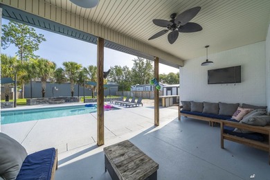 221 White Oaks Boulevard, where you can enjoy the space and - photo 4