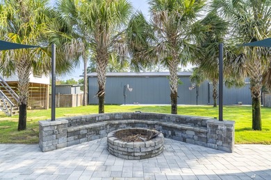 221 White Oaks Boulevard, where you can enjoy the space and - photo 5