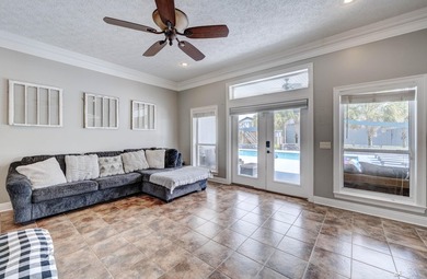 221 White Oaks Boulevard, where you can enjoy the space and - photo 10