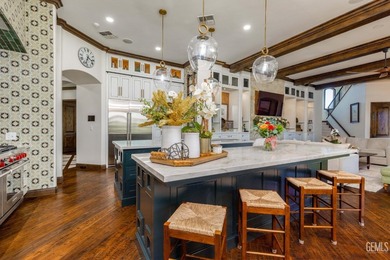 This mint-condition Tuscan estate represents a rare opportunity - photo 5