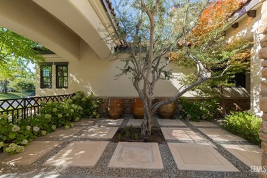 This mint-condition Tuscan estate represents a rare opportunity - photo 10