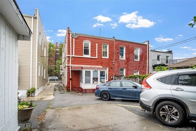 Investor opportunity in the heart of Throggs Neck! Welcome to - photo 6