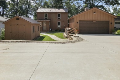 This three-bedroom, two-bath, 1,220-square-foot home overlooks - Lake Home Sale Pending in Vandalia, Michigan