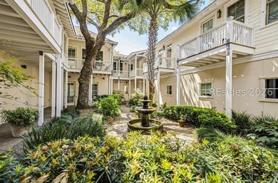 Luxury Lady's Island condominium in the highly sought-after - photo 9