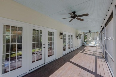 Tucked away in the highly sought-after community of Victoria - photo 5