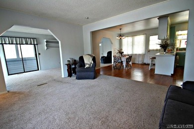 Affordable off-shore home in the desirable NE Quad of Lake - photo 11