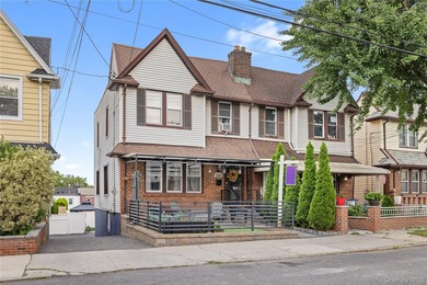 Come experience this beautiful oasis in the Pelham Gardens - photo 2