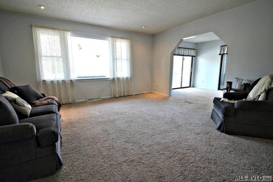 Affordable off-shore home in the desirable NE Quad of Lake - photo 12