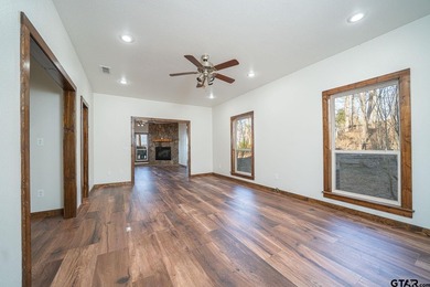 Welcome to your dream home nestled on the pristine shores of - photo 9