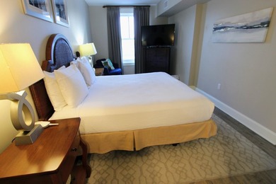 Experience resort living at its finest in this beautifully - photo 4