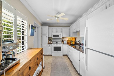 Just a short walk to all club amenities, this 2-bedroom, 2-bath - photo 4