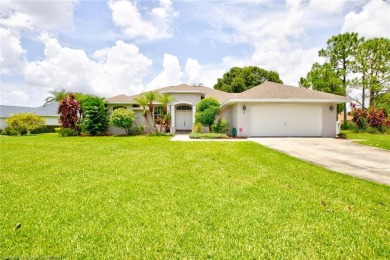 Lake Huntley Home For Sale in Lake Placid Florida