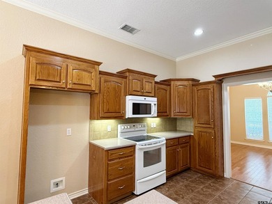 Welcome to beautiful Dogwood Ridge living! This stunning - photo 9
