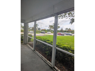 Bright ground-floor corner unit, partially furnished, featuring - photo 12