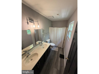 SHORT SALE OPPORTUNITY! Don't miss this chance to own a - photo 14