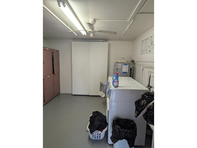 Bright ground-floor corner unit, partially furnished, featuring - photo 21