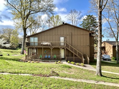 Very nice upper level condo located in a gated Lake Cumberland - photo 3