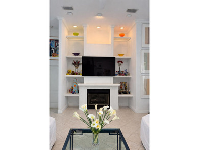 Embrace the epitome of coastal living in this exquisite Emerald - photo 5