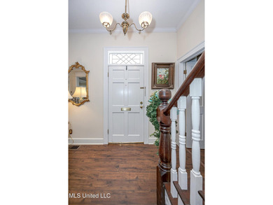 Looking for that Historical Beautiful Victorian Home on large - photo 25