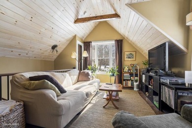 On 1.25-acres at the gateway to the Boothbay Region, this - photo 31
