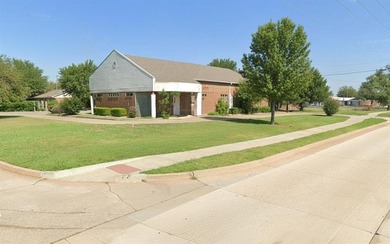 This custom-designed 2,342 SF commercial building offers