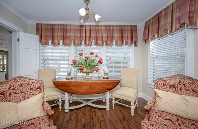Looking for that Historical Beautiful Victorian Home on large - photo 34