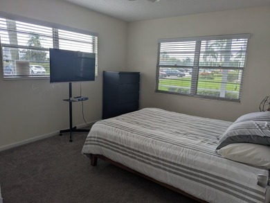 Bright ground-floor corner unit, partially furnished, featuring - photo 34