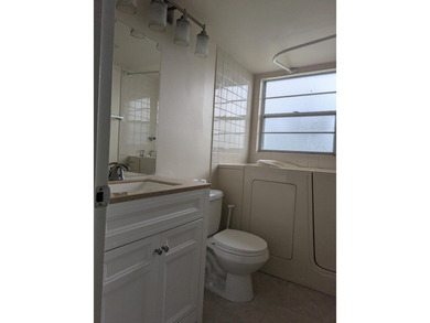 Bright ground-floor corner unit, partially furnished, featuring - photo 36